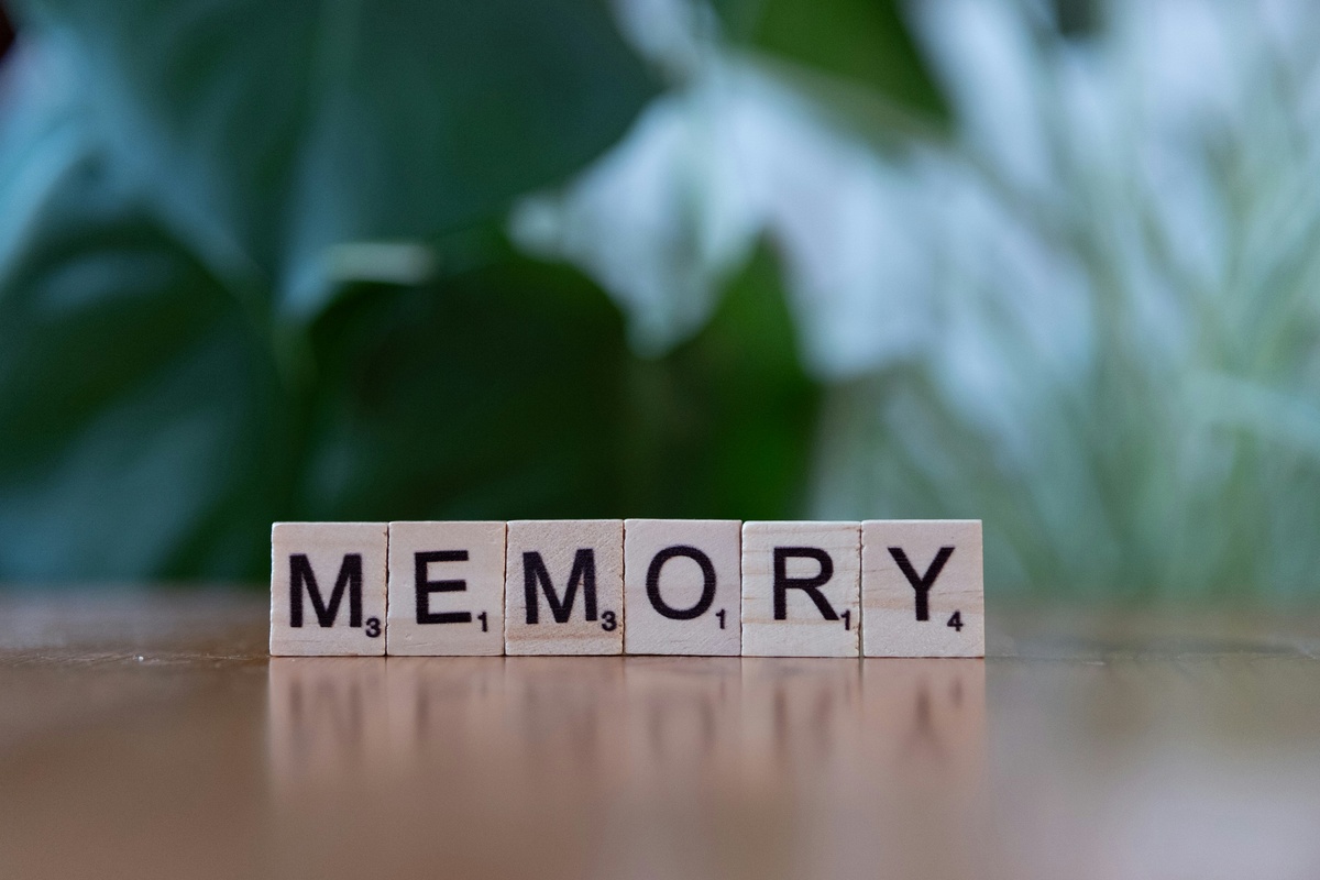 MemorySemiconductor