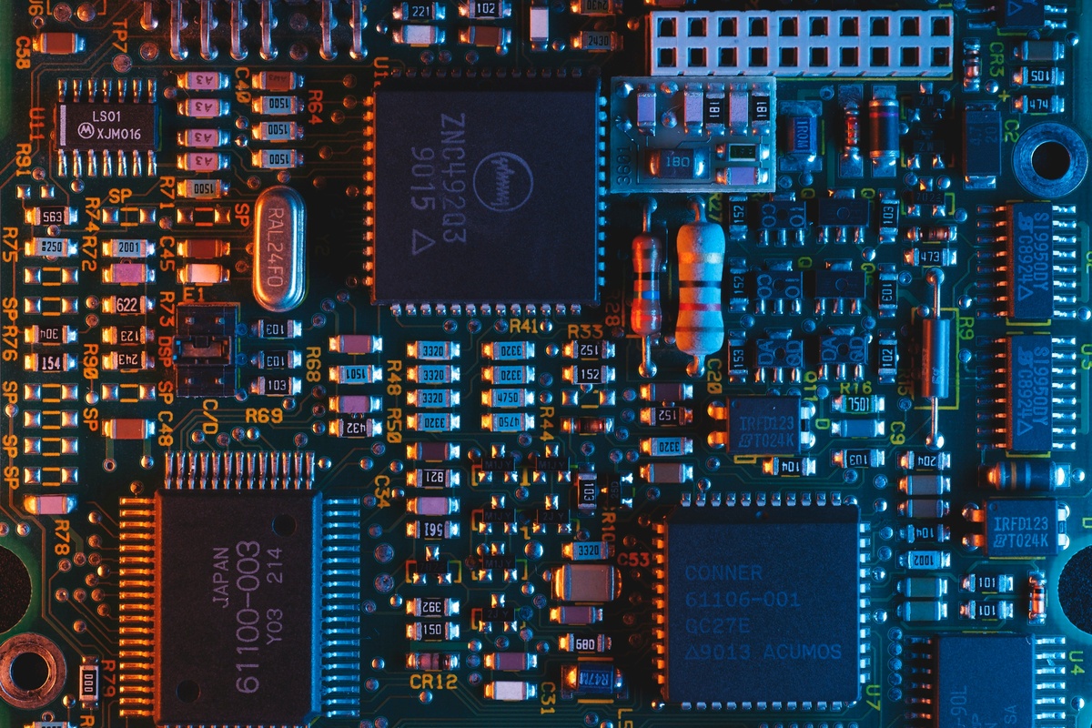 Semiconductor