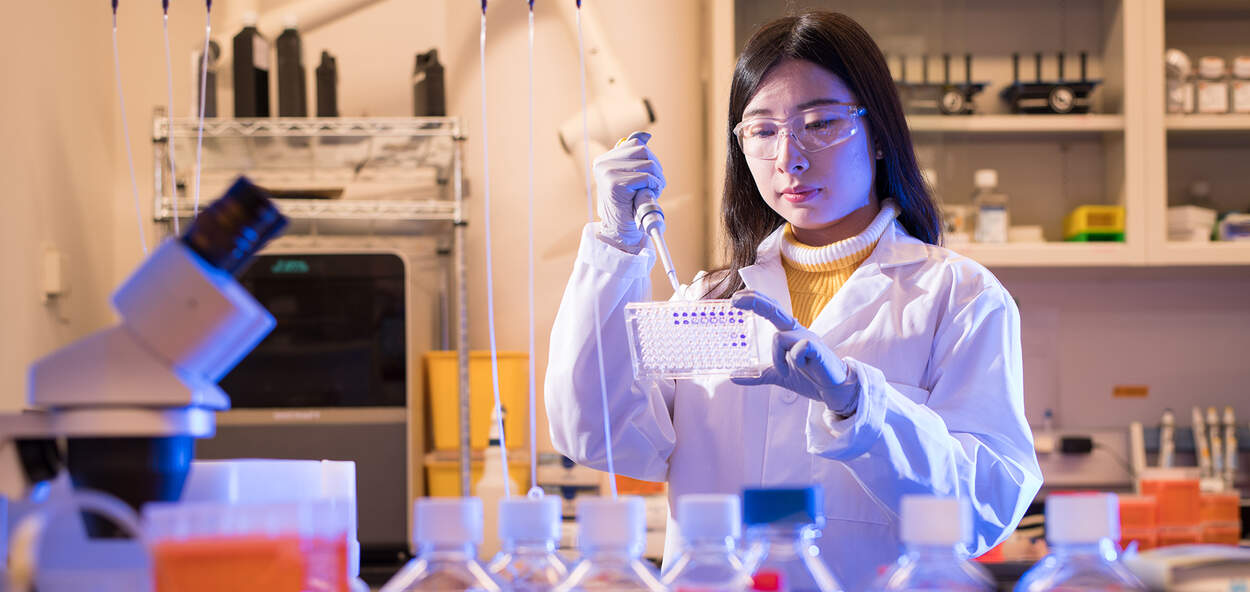 How to become a pharmaceutical sciences graduate student | Leslie ...
